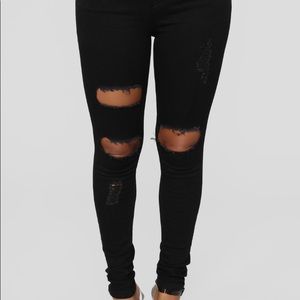 Fashion Nova Black Skinny Jeans
